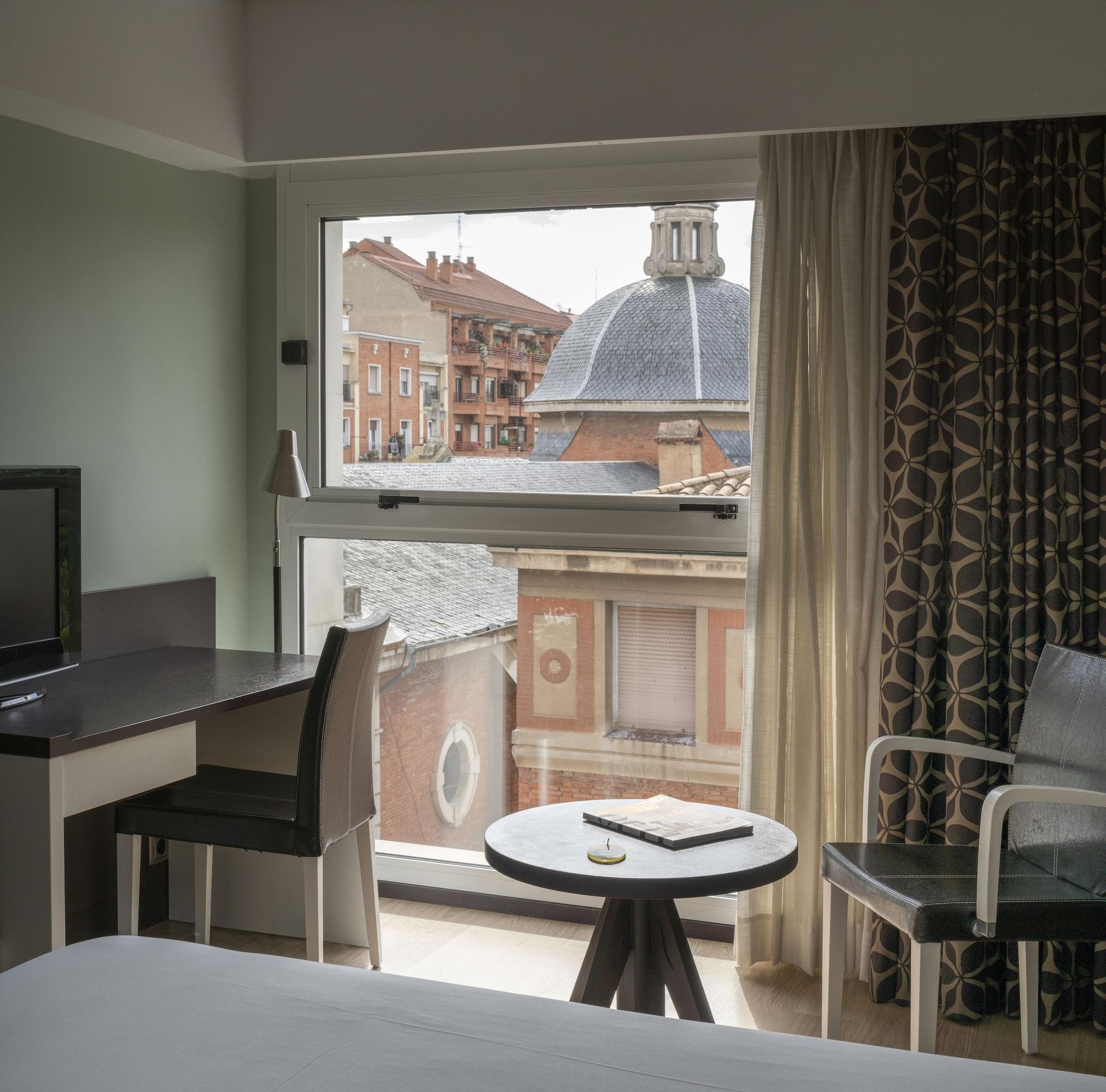 Hotel Ciudad De Logroño Zewnętrze zdjęcie