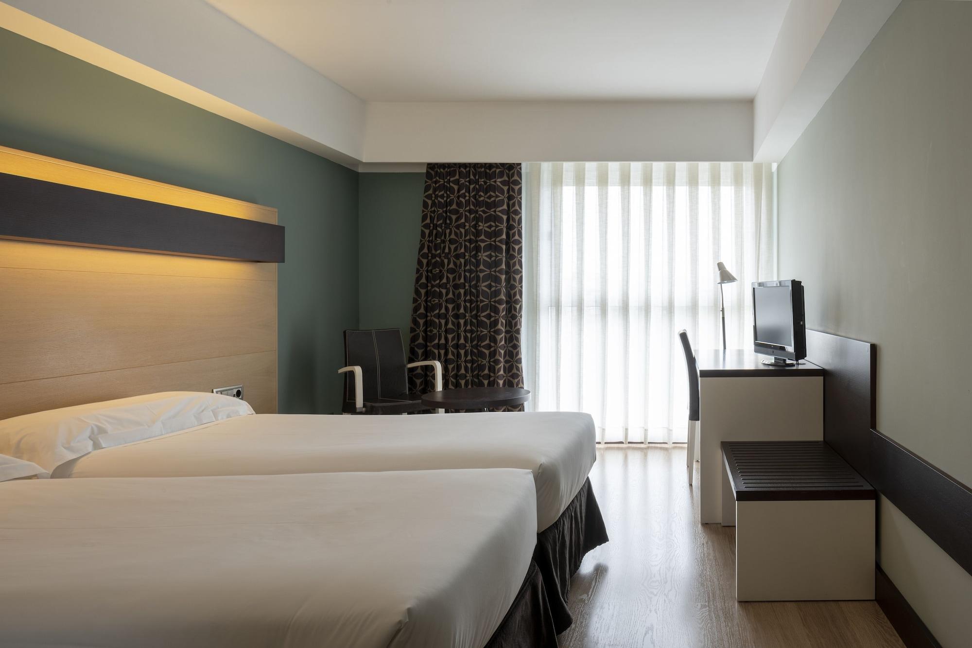 Hotel Ciudad De Logroño Zewnętrze zdjęcie