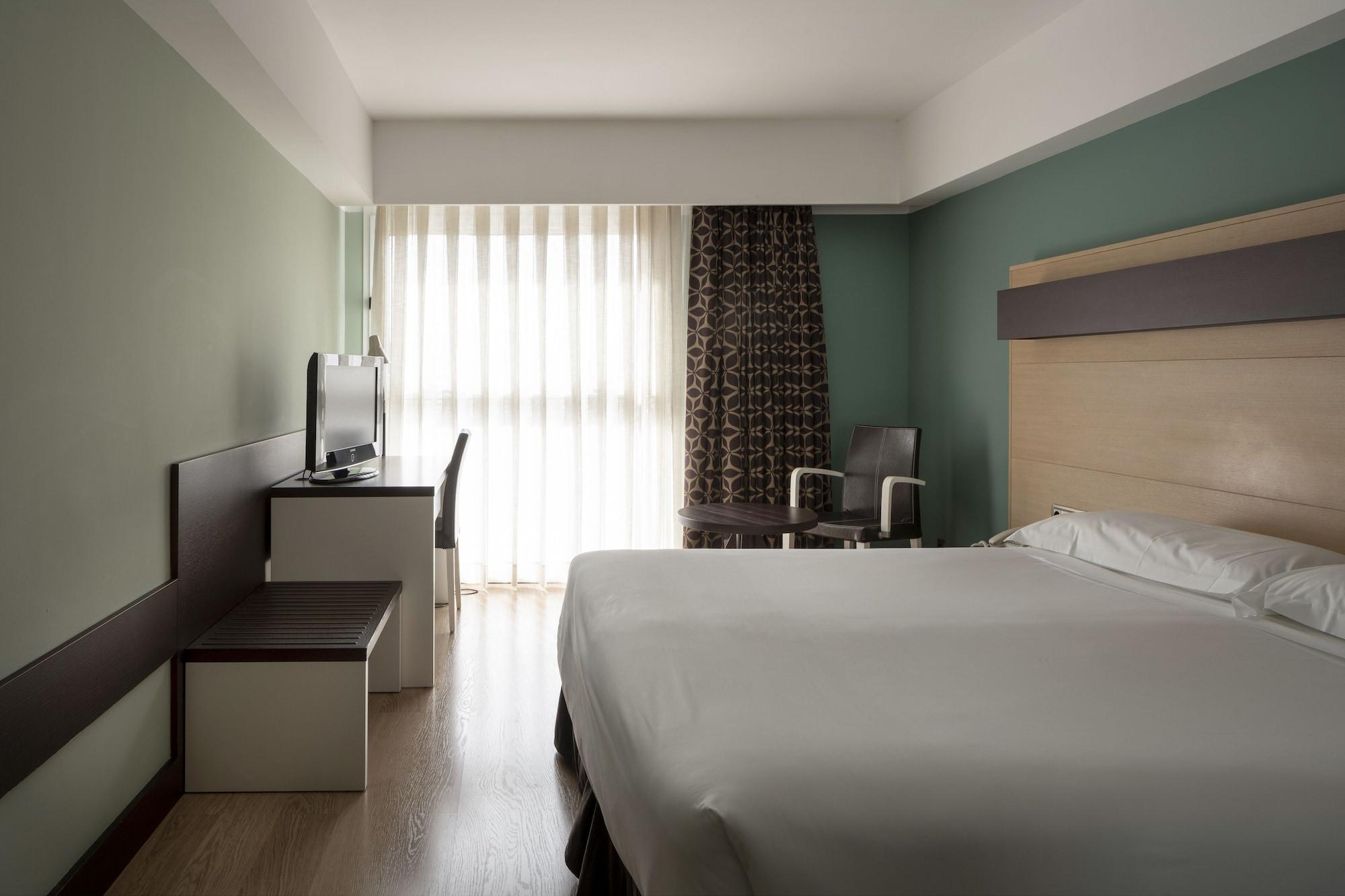 Hotel Ciudad De Logroño Zewnętrze zdjęcie