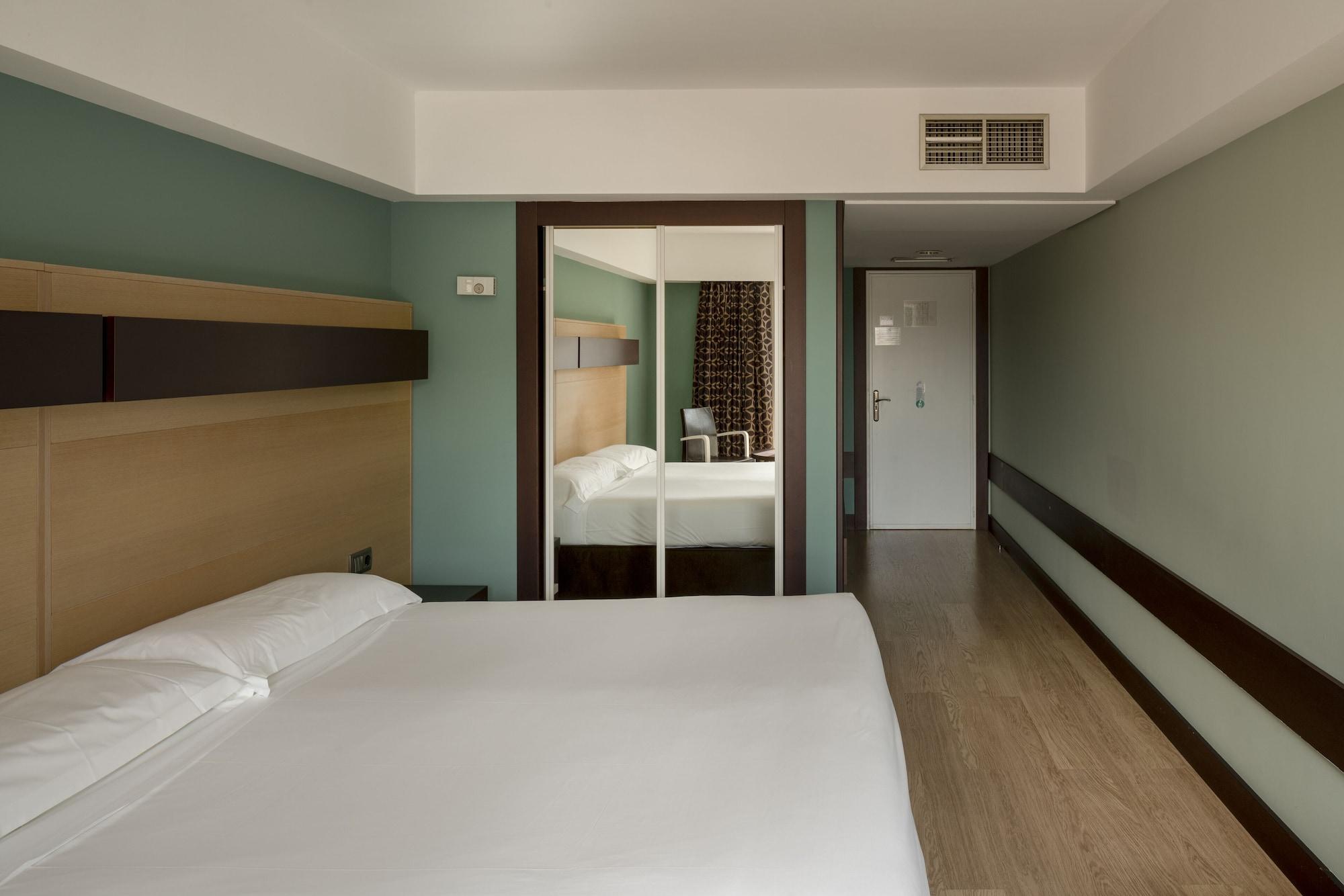 Hotel Ciudad De Logroño Zewnętrze zdjęcie