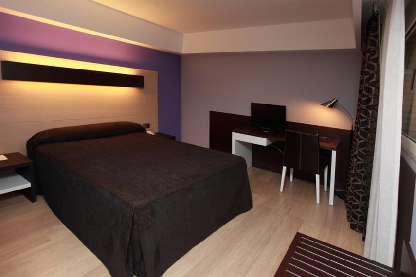 Hotel Ciudad De Logroño Zewnętrze zdjęcie