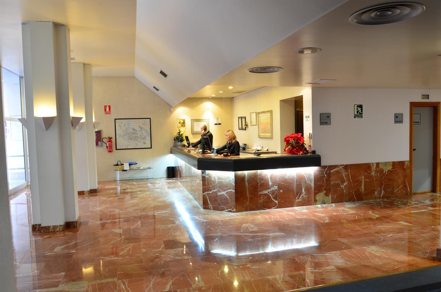 Hotel Ciudad De Logroño Zewnętrze zdjęcie